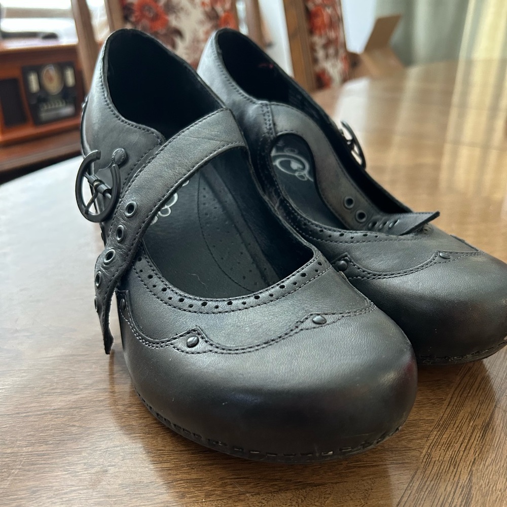 Black Dansko Heels Size 10